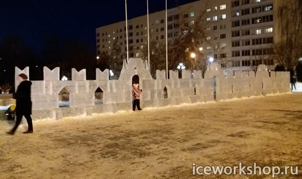 Ледяная крепость в Истре